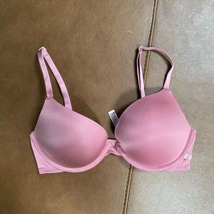 Victoria’s Secret PushUp Convertible Bra